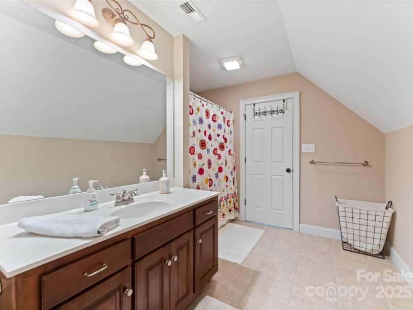 2818 Levinfield Court, Lincolnton, NC 28092.  MLS# CAR4274325, YatesRealty ID 33044. 