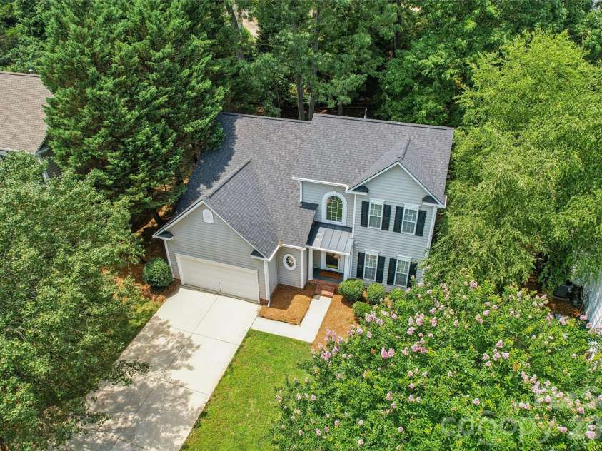 11627 Knightsdale Drive, Charlotte, NC 28277.  MLS# CAR4391397, YatesRealty ID 33046. 