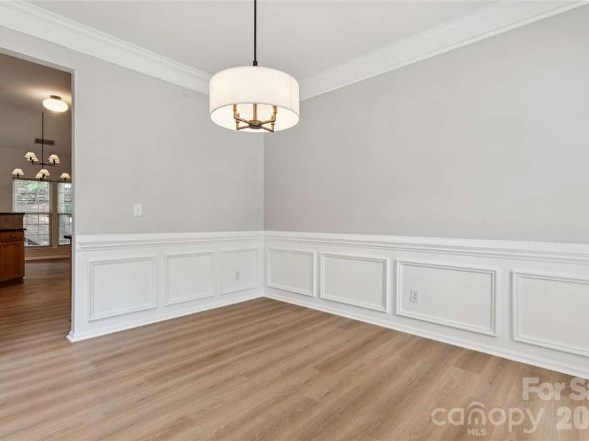 11627 Knightsdale Drive, Charlotte, NC 28277.  MLS# CAR4391397, YatesRealty ID 33046. 