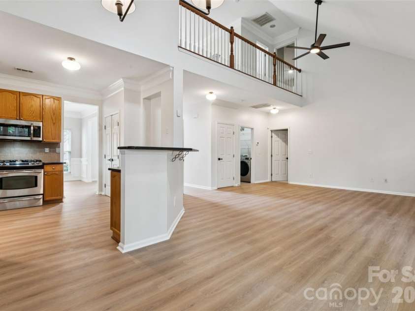 11627 Knightsdale Drive, Charlotte, NC 28277.  MLS# CAR4391397, YatesRealty ID 33046. 