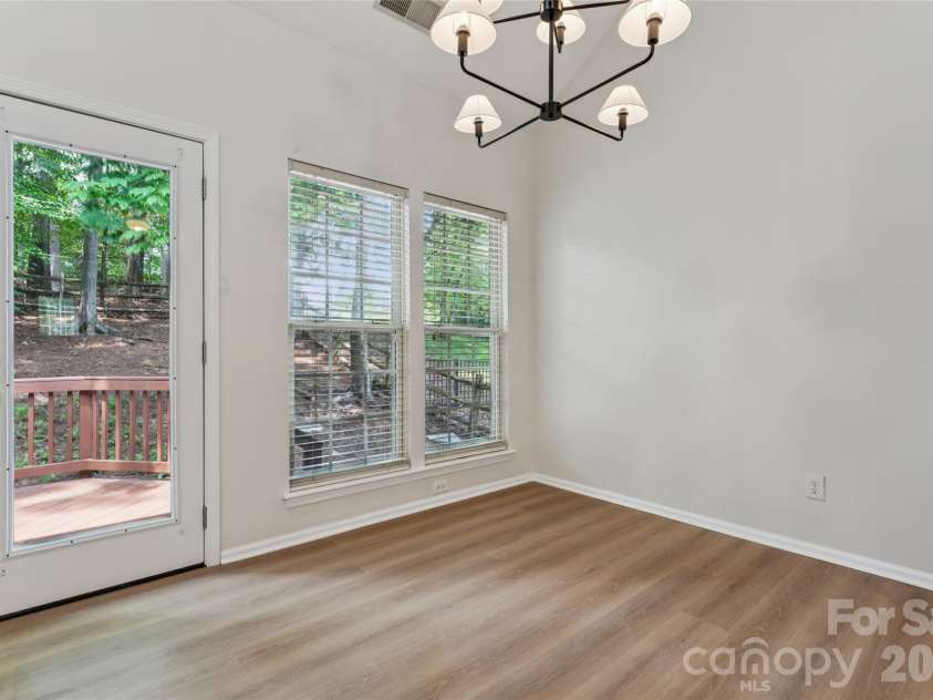 11627 Knightsdale Drive, Charlotte, NC 28277.  MLS# CAR4391397, YatesRealty ID 33046. 