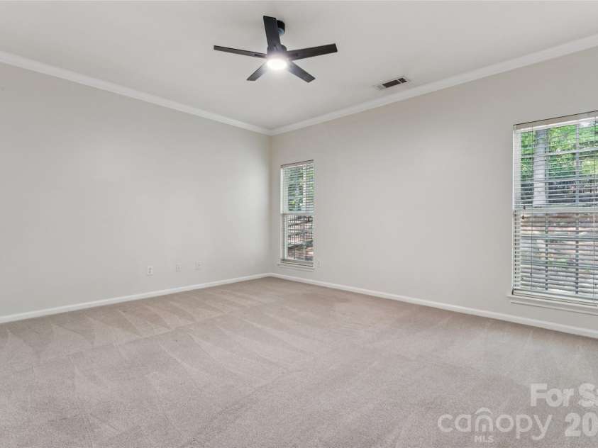 11627 Knightsdale Drive, Charlotte, NC 28277.  MLS# CAR4391397, YatesRealty ID 33046. 