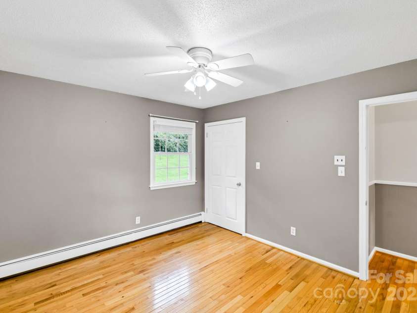 1277 Park Vista Road, West Jefferson, NC 28694.  MLS# CAR4290622, YatesRealty ID 33046. 3rd Bedroom