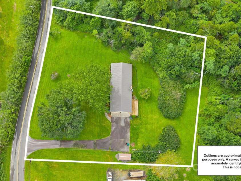 1277 Park Vista Road, West Jefferson, NC 28694.  MLS# CAR4290622, YatesRealty ID 33046. Approximate lot lines