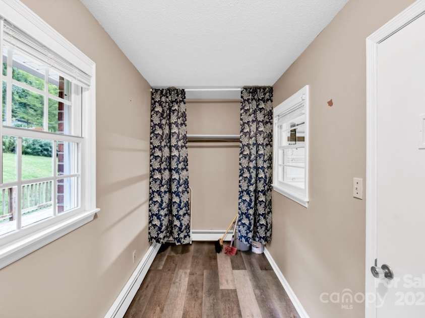 1277 Park Vista Road, West Jefferson, NC 28694.  MLS# CAR4290622, YatesRealty ID 33046. Laundry Room