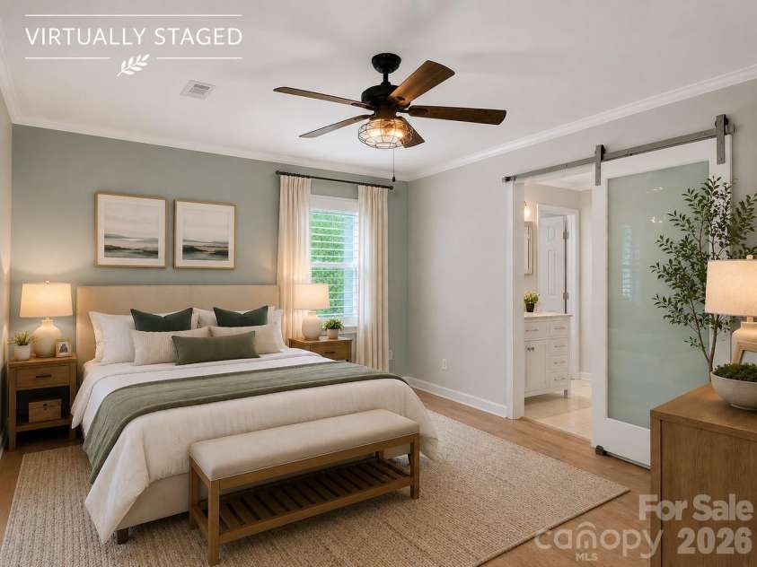 4600 Bournewood Lane, Charlotte, NC 28226.  MLS# CAR4355156, YatesRealty ID 33047. 