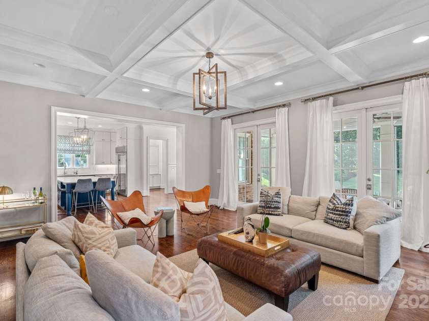 532 Ashworth Road, Charlotte, NC 28211.  MLS# CAR4288517, YatesRealty ID 33047. 