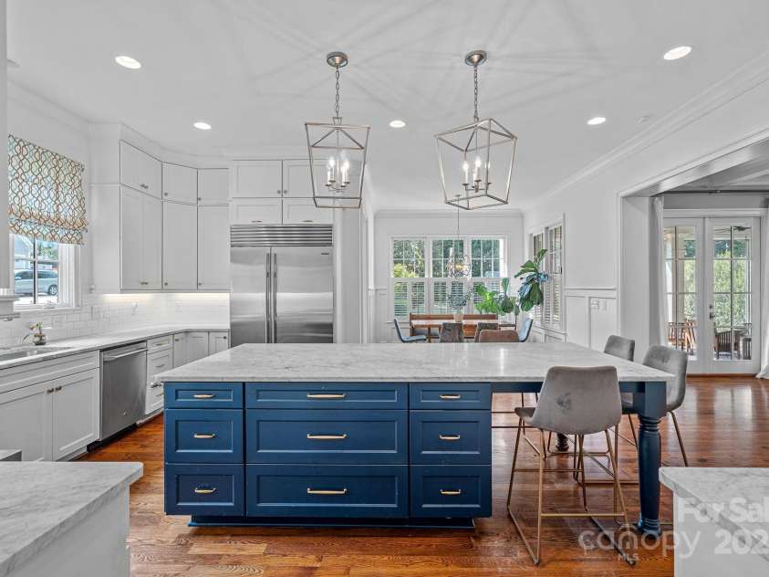 532 Ashworth Road, Charlotte, NC 28211.  MLS# CAR4288517, YatesRealty ID 33047. 