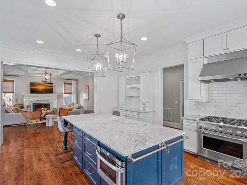 532 Ashworth Road, Charlotte, NC 28211.  MLS# CAR4288517, YatesRealty ID 33047. 