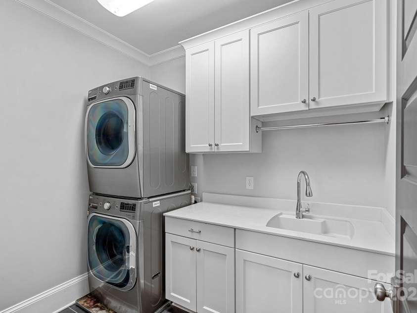 532 Ashworth Road, Charlotte, NC 28211.  MLS# CAR4288517, YatesRealty ID 33047. Upstairs bedroom 2