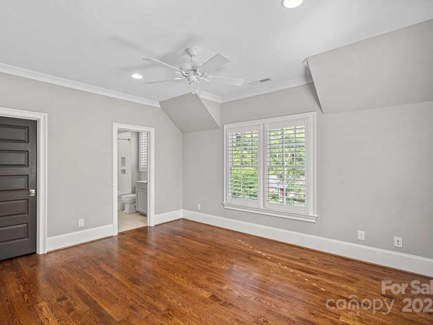 532 Ashworth Road, Charlotte, NC 28211.  MLS# CAR4288517, YatesRealty ID 33047. Upstairs bedroom 2