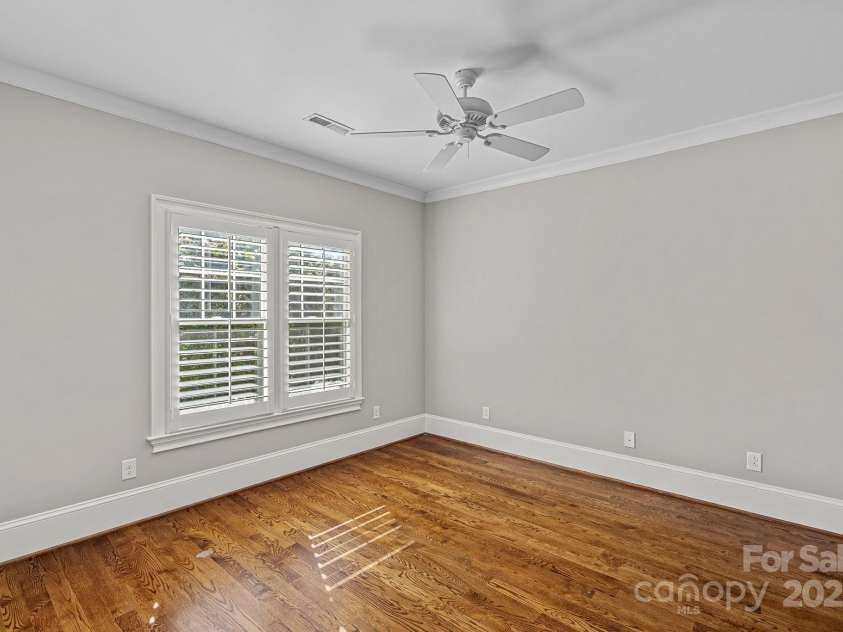 532 Ashworth Road, Charlotte, NC 28211.  MLS# CAR4288517, YatesRealty ID 33047. Upstairs bedroom 3