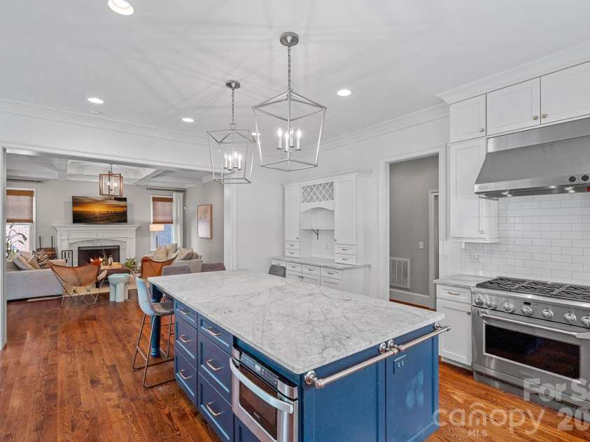 532 Ashworth Road, Charlotte, NC 28211.  MLS# CAR4334296, YatesRealty ID 33047. 