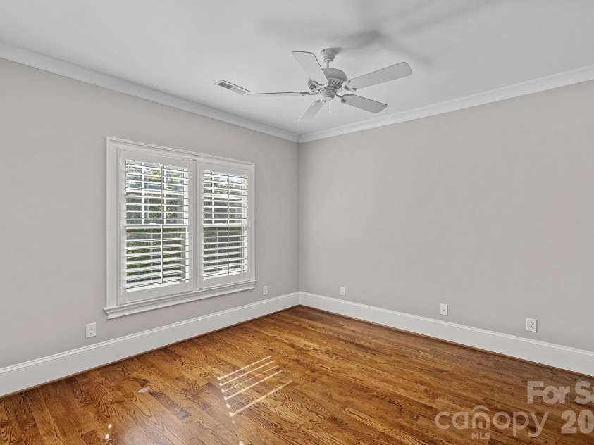 532 Ashworth Road, Charlotte, NC 28211.  MLS# CAR4334296, YatesRealty ID 33047. 