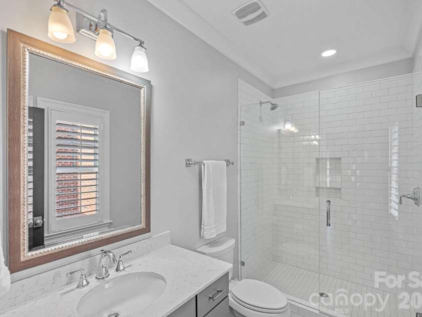 532 Ashworth Road, Charlotte, NC 28211.  MLS# CAR4334296, YatesRealty ID 33047. 