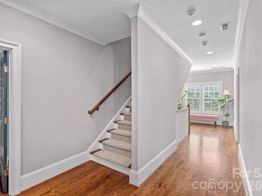 532 Ashworth Road, Charlotte, NC 28211.  MLS# CAR4334296, YatesRealty ID 33047. 