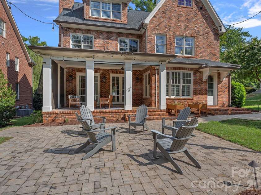 532 Ashworth Road, Charlotte, NC 28211.  MLS# CAR4334296, YatesRealty ID 33047. 