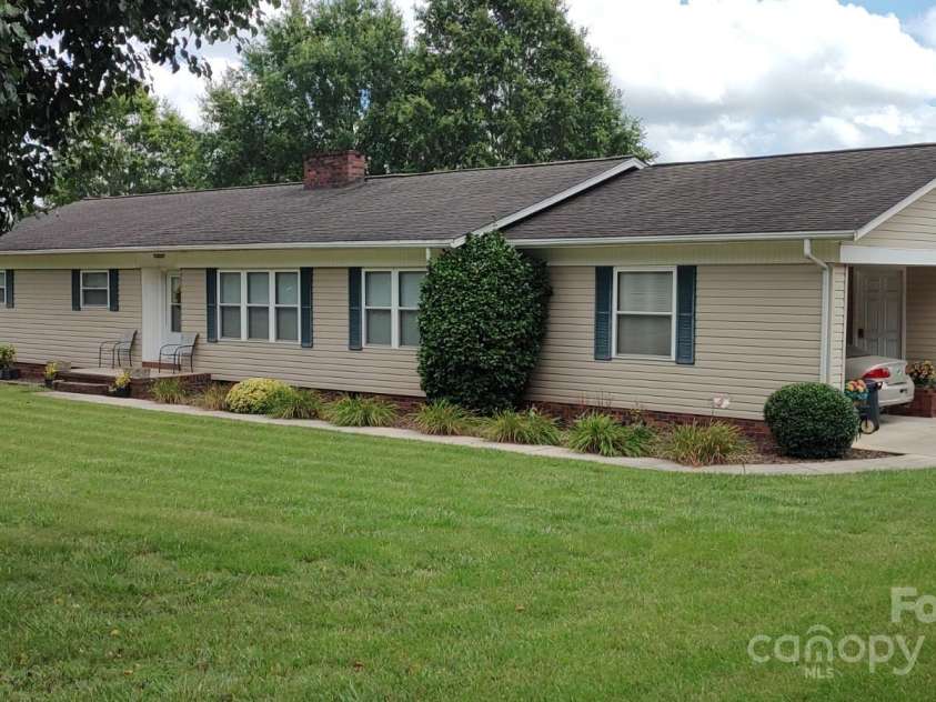 115 Cherry Blossom Lane, Stony Point, NC 28678.  MLS# CAR4292262, YatesRealty ID 33048. 