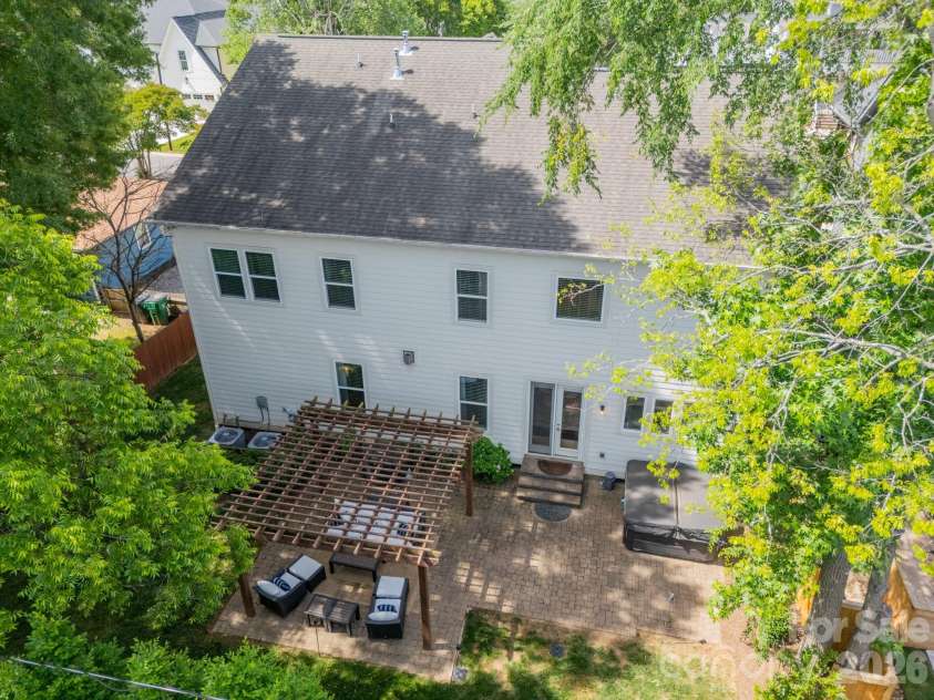 515 Greystone Road, Charlotte, NC 28209.  MLS# CAR4390837, YatesRealty ID 33048. 