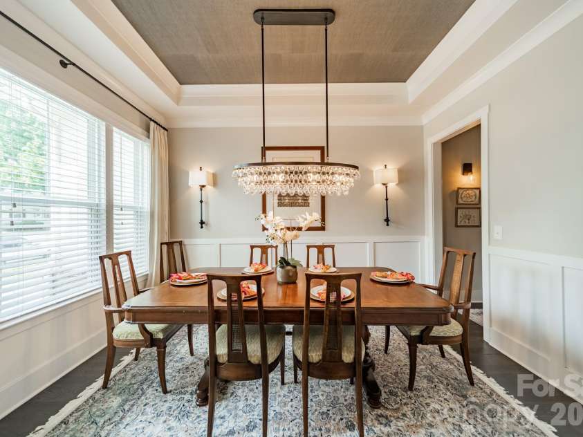 515 Greystone Road, Charlotte, NC 28209.  MLS# CAR4390837, YatesRealty ID 33048. 