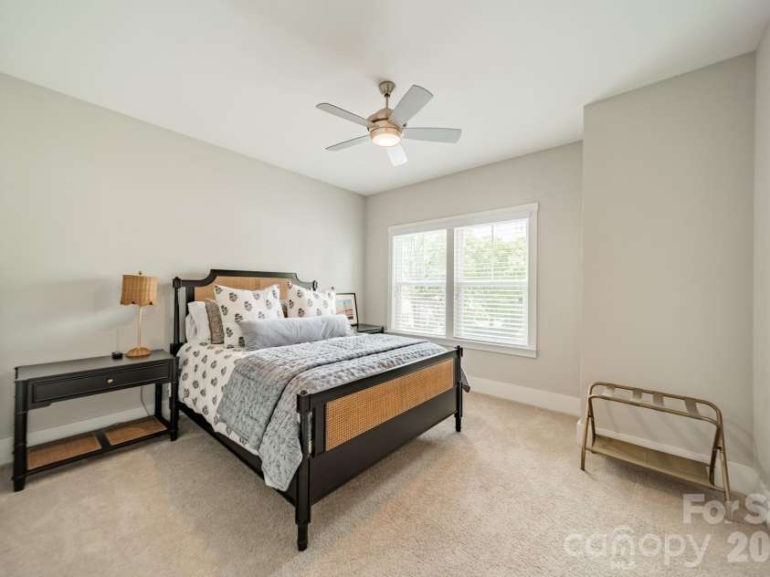515 Greystone Road, Charlotte, NC 28209.  MLS# CAR4390837, YatesRealty ID 33048. 
