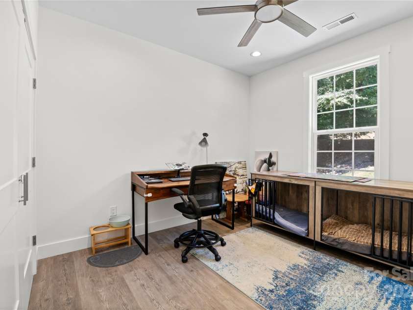 95 Windy Park Way, Candler, NC 28715.  MLS# CAR4285485, YatesRealty ID 33049. 