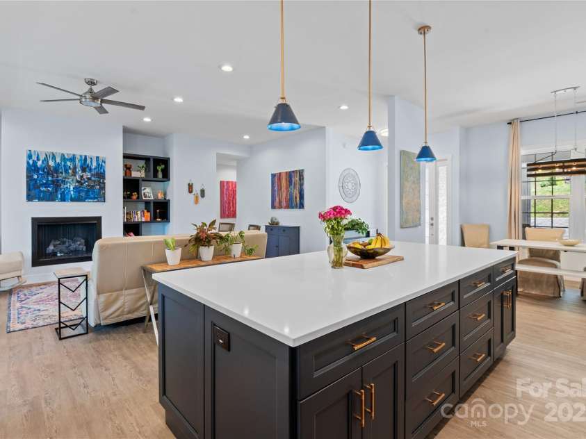 95 Windy Park Way, Candler, NC 28715.  MLS# CAR4285485, YatesRealty ID 33049. 