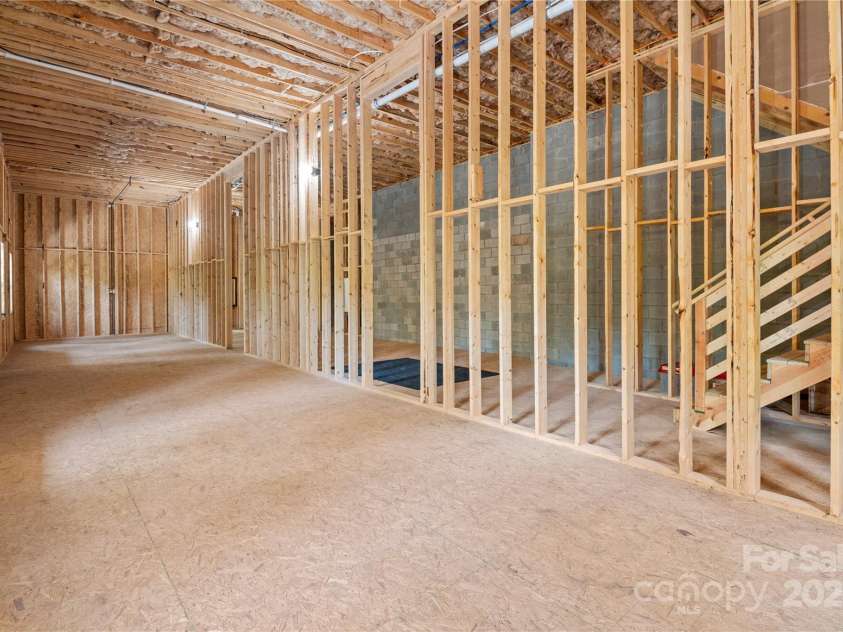 95 Windy Park Way, Candler, NC 28715.  MLS# CAR4285485, YatesRealty ID 33049. 