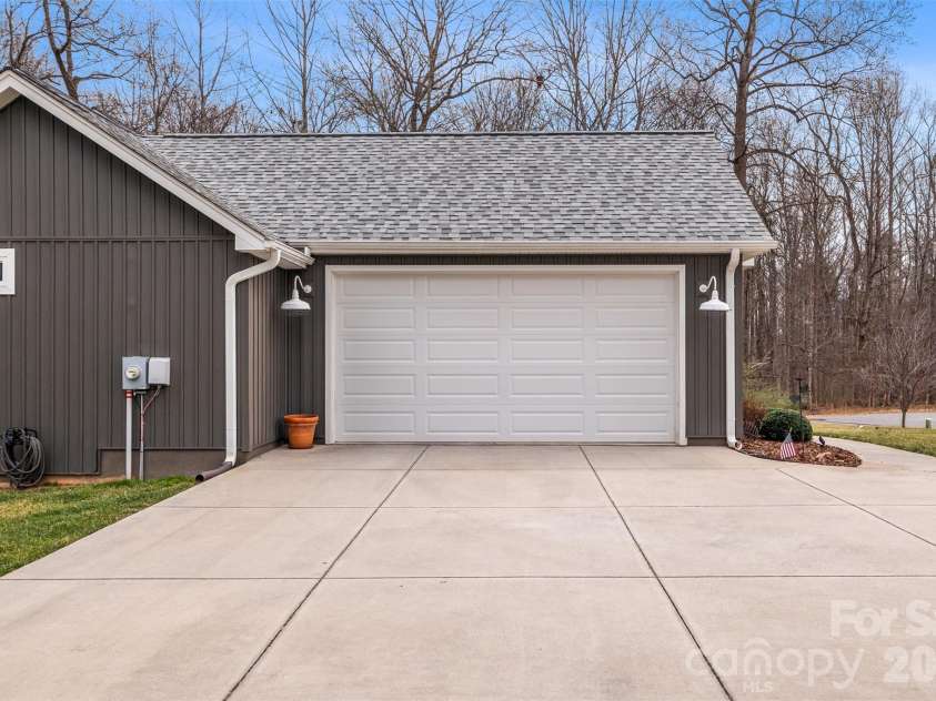 115 Oak Drive, Boonville, NC 27011.  MLS# CAR4341130, YatesRealty ID 3305. 