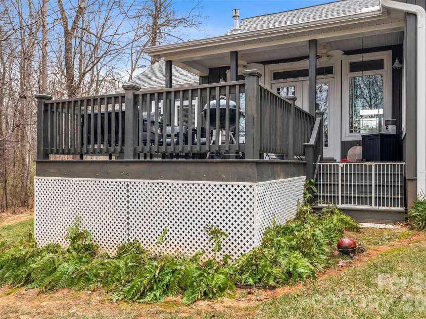 115 Oak Drive, Boonville, NC 27011.  MLS# CAR4341130, YatesRealty ID 3305. 