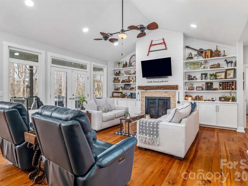 115 Oak Drive, Boonville, NC 27011.  MLS# CAR4341130, YatesRealty ID 3305. 