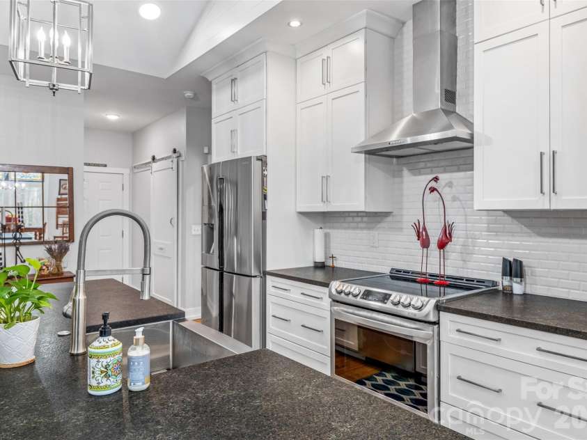 115 Oak Drive, Boonville, NC 27011.  MLS# CAR4341130, YatesRealty ID 3305. 