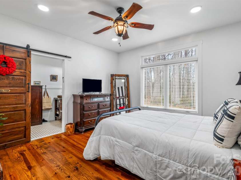 115 Oak Drive, Boonville, NC 27011.  MLS# CAR4341130, YatesRealty ID 3305. 