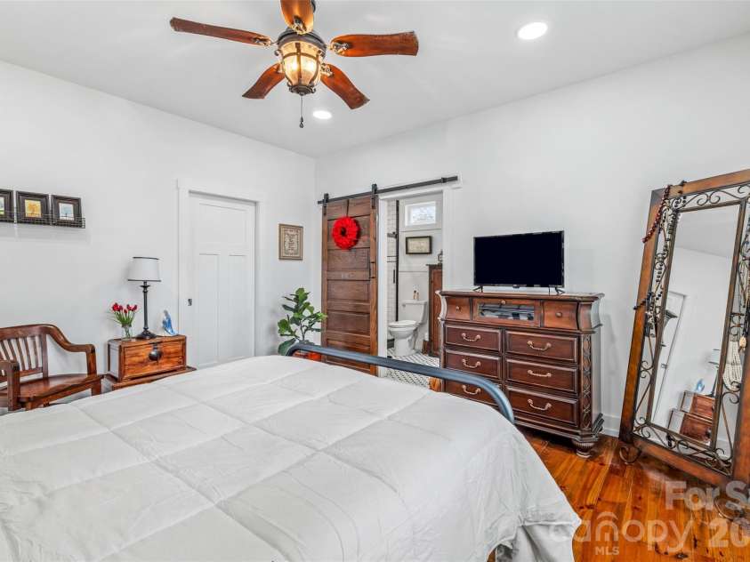 115 Oak Drive, Boonville, NC 27011.  MLS# CAR4341130, YatesRealty ID 3305. 