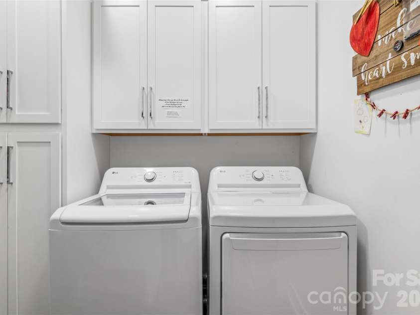 115 Oak Drive, Boonville, NC 27011.  MLS# CAR4341130, YatesRealty ID 3305. 