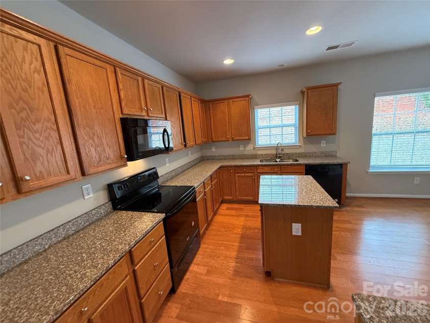 3338 Crutchfield Place, Charlotte, NC 28213.  MLS# CAR4355102, YatesRealty ID 3305. 