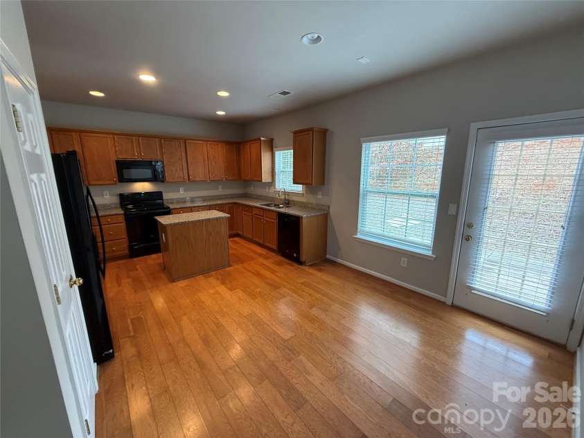 3338 Crutchfield Place, Charlotte, NC 28213.  MLS# CAR4355102, YatesRealty ID 3305. 