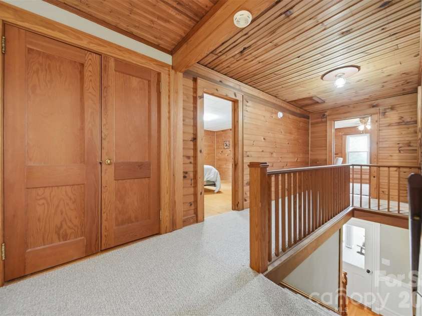 255 Wildwood Road, Lenoir, NC 28645.  MLS# CAR4395168, YatesRealty ID 33050. Second Floor Hallway