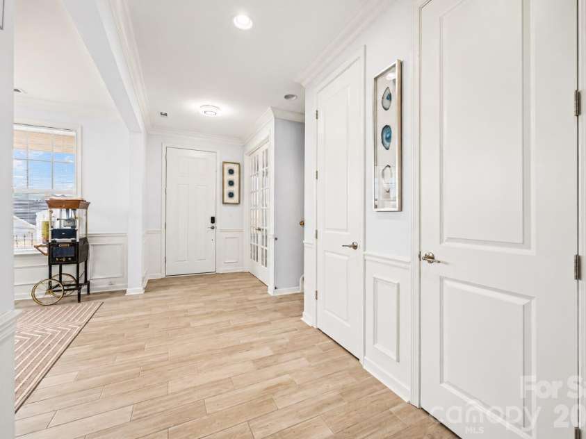 16203 Tulloch Road, Charlotte, NC 28278.  MLS# CAR4349815, YatesRealty ID 33051. 