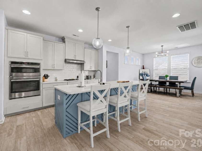 16203 Tulloch Road, Charlotte, NC 28278.  MLS# CAR4349815, YatesRealty ID 33051. 