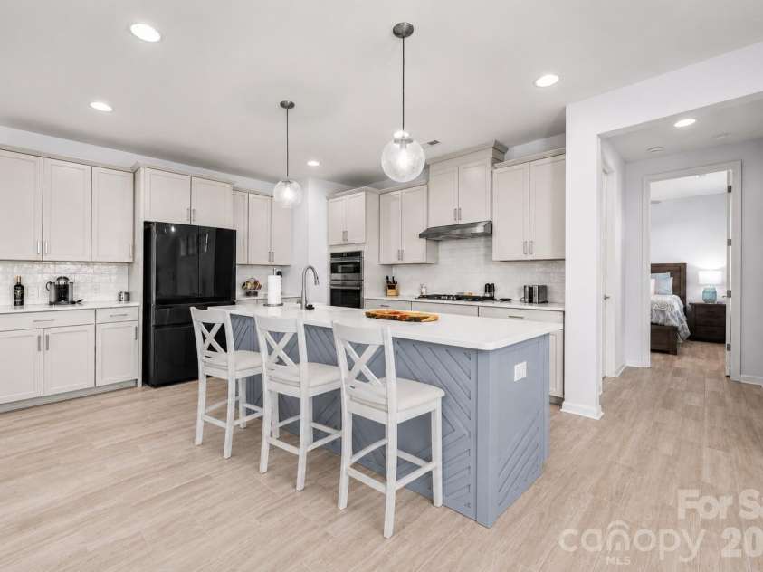 16203 Tulloch Road, Charlotte, NC 28278.  MLS# CAR4349815, YatesRealty ID 33051. 
