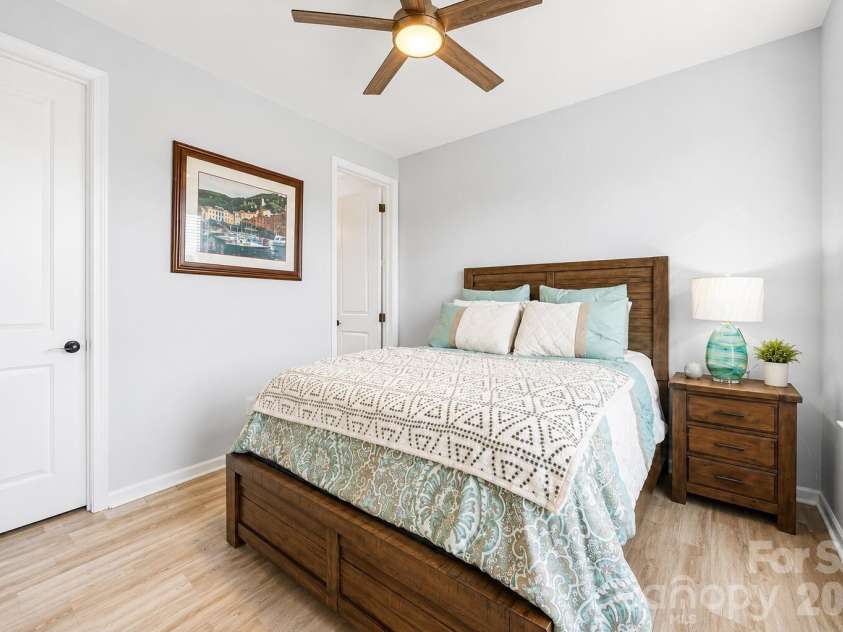 16203 Tulloch Road, Charlotte, NC 28278.  MLS# CAR4349815, YatesRealty ID 33051. 