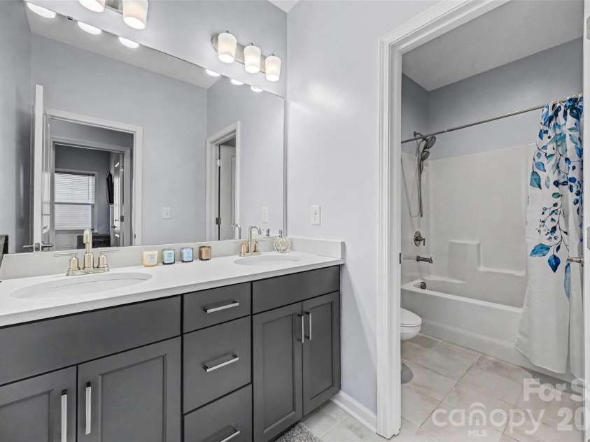 16203 Tulloch Road, Charlotte, NC 28278.  MLS# CAR4349815, YatesRealty ID 33051. 