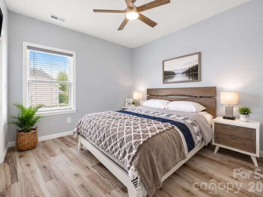 16203 Tulloch Road, Charlotte, NC 28278.  MLS# CAR4426076, YatesRealty ID 33051. 