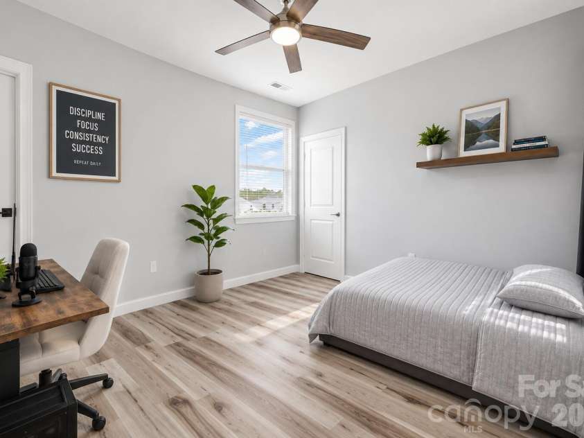 16203 Tulloch Road, Charlotte, NC 28278.  MLS# CAR4426076, YatesRealty ID 33051. 