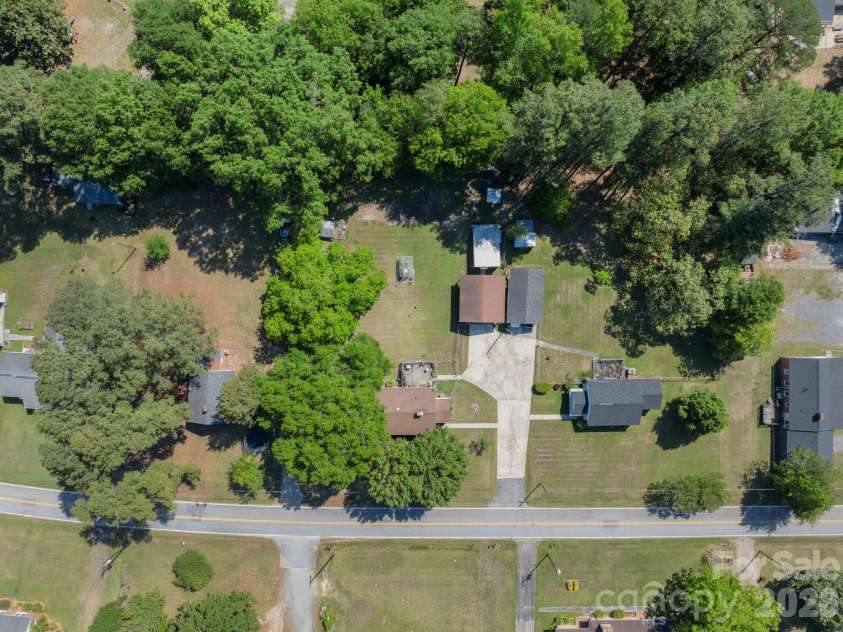 1599 Hillcrest Avenue, Lancaster, SC 29720.  MLS# CAR4378350, YatesRealty ID 33055. 1599 Hillcrest