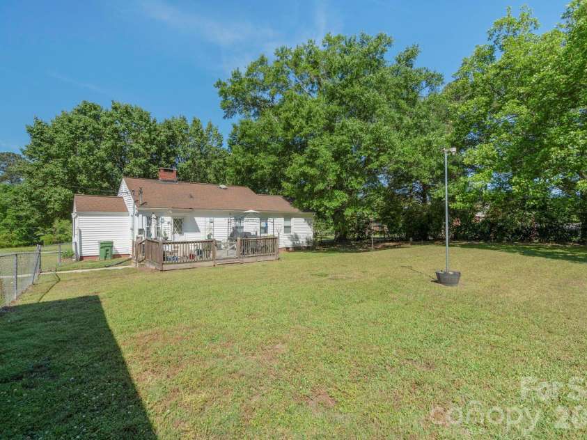 1599 Hillcrest Avenue, Lancaster, SC 29720.  MLS# CAR4378350, YatesRealty ID 33055. 1599 Hillcrest