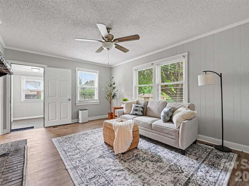 1599 Hillcrest Avenue, Lancaster, SC 29720.  MLS# CAR4378350, YatesRealty ID 33055. 1599 Hillcrest