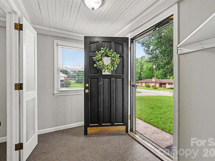 1599 Hillcrest Avenue, Lancaster, SC 29720.  MLS# CAR4378350, YatesRealty ID 33055. 1599 Hillcrest