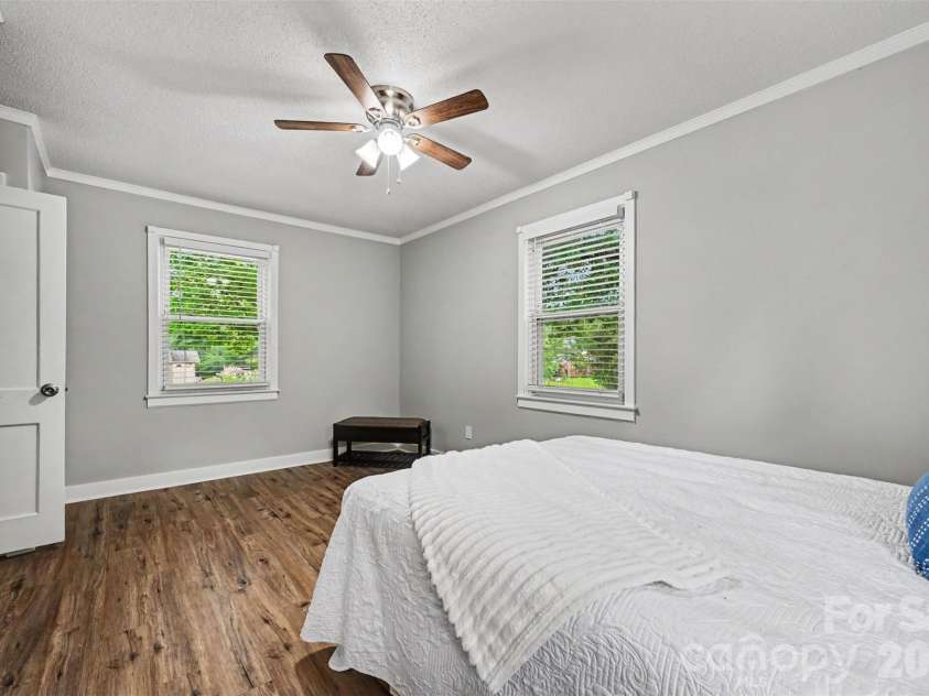 1599 Hillcrest Avenue, Lancaster, SC 29720.  MLS# CAR4378350, YatesRealty ID 33055. 1599 Hillcrest